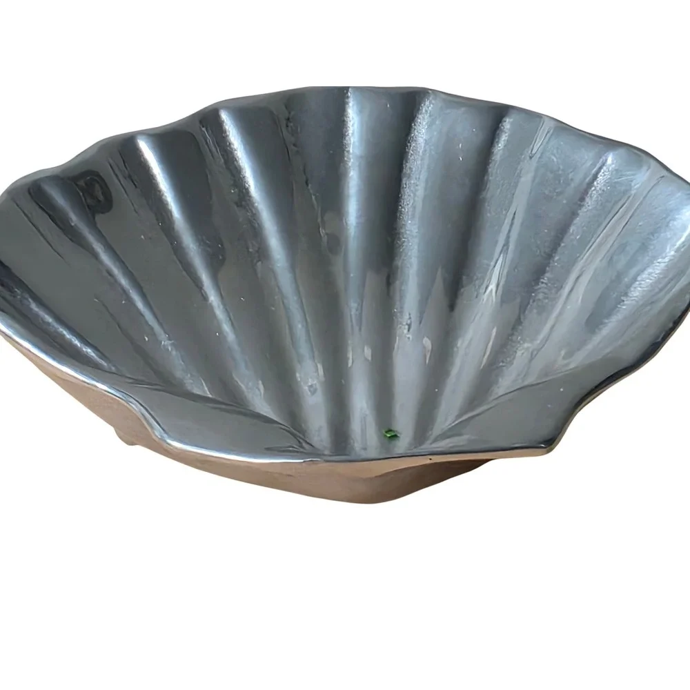 Wilton Armetale Scallop Shell‎ Bowl Silver Metal Footed Serving Dish 8 Inch USA